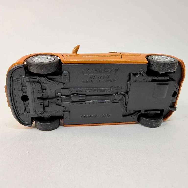 Welly Peugeot 207 1:43 в коробке