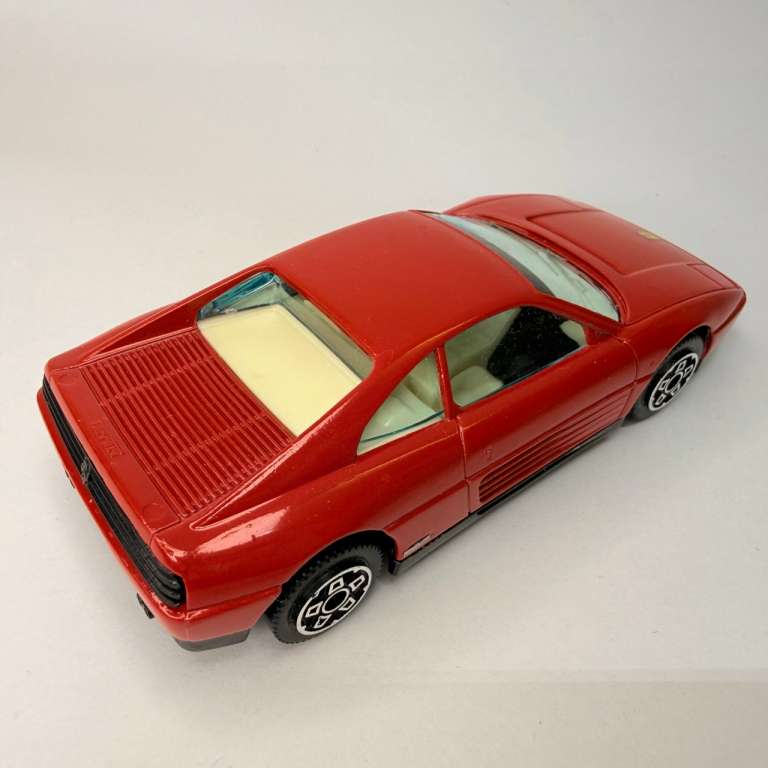 Модель BBurago Ferrari 348 tb в коробке