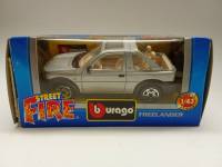Модель авто 1:43 Freelander Land Rover Bburago в коробке made in Italy