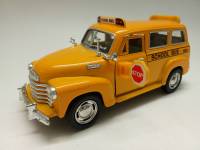 Модель авто 1:36 Chevrolet Suburban 1960 School Bus Kinsmart без коробки