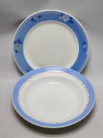 Тарелки ЗИК Конаково 2 штуки 50-е годы голубая каемка с белыми цветами
