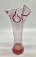 Ваза, цветное стекло, гутная техника