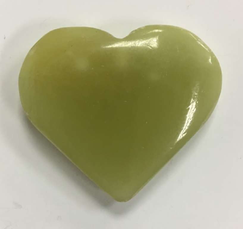 Фигурка "Сердце ", предположительно оникс (сост. на фото)