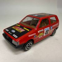 Модель автомобиля 1:43 Фиат Fiat Uno 1990 без коробки Bburago