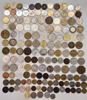 Набор иностранных монет 150 штук