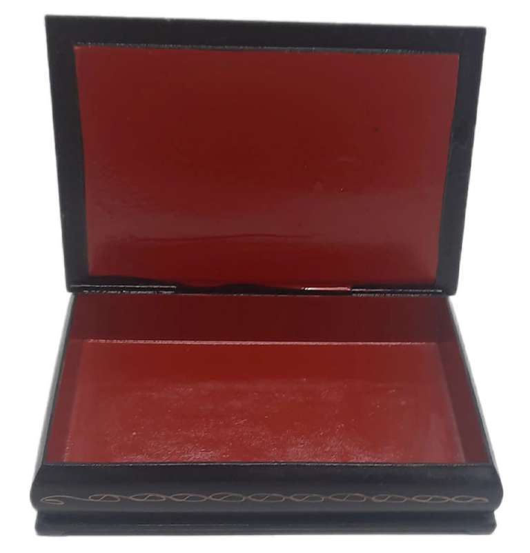 Шкатулка, лакированное дерево, СССР (сост. на фото)