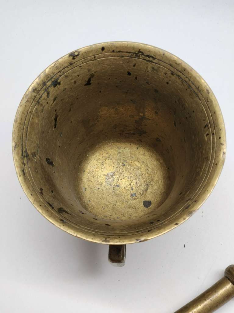Ступка с пестиком и ручками латунная старинная большая