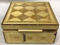 Шкатулка деревянная (сост. на фото)