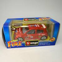 Модель BBurago Renault Super Clio Pepsi в коробке