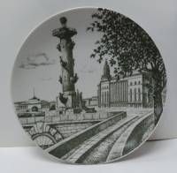 Тарелка настенная ЛФЗ Виды Ленинграда.Ростральная колонна (сост.на фото)