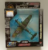 Модель самолет 1:72 BF109G-10 с зеленой полоской на хвосте в коробке блистере