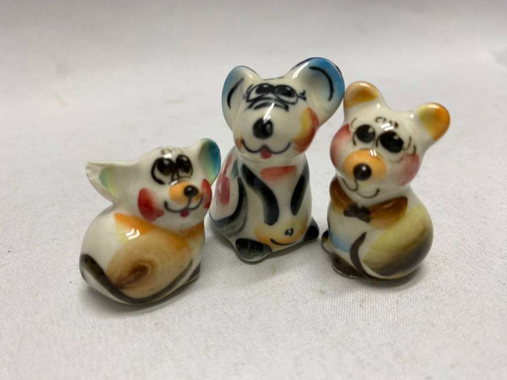 Статуэтки фарфоровые 5 шт