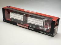 Модель авто масштаб 1:43 Kenworth W900 в коробке New Ray
