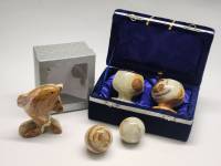 Рюмки 2 шт Шары массажные Баодинг 2 шт и Дельфин из оникса в подарочных коробках Набор подарочный