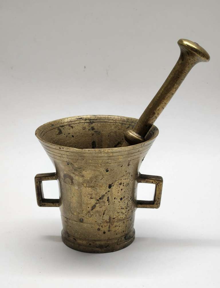 Ступка с пестиком и ручками латунная старинная большая