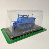 Тракторы история люди машины модель ДТ 75 Казахстан 1:43 в блистере без журнала