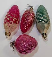 Набор ёлочных игрушек "Шишки", стекло, 4 шт., СССР (сост. на фото)