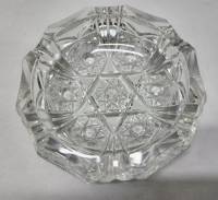 Пепельница хрусталь диаметр 16 см высота 5 см СССР (сост. на фото)