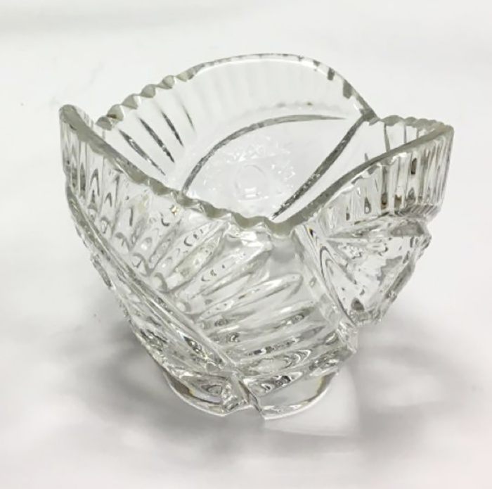 Конфетница, стекло (сост. на фото)