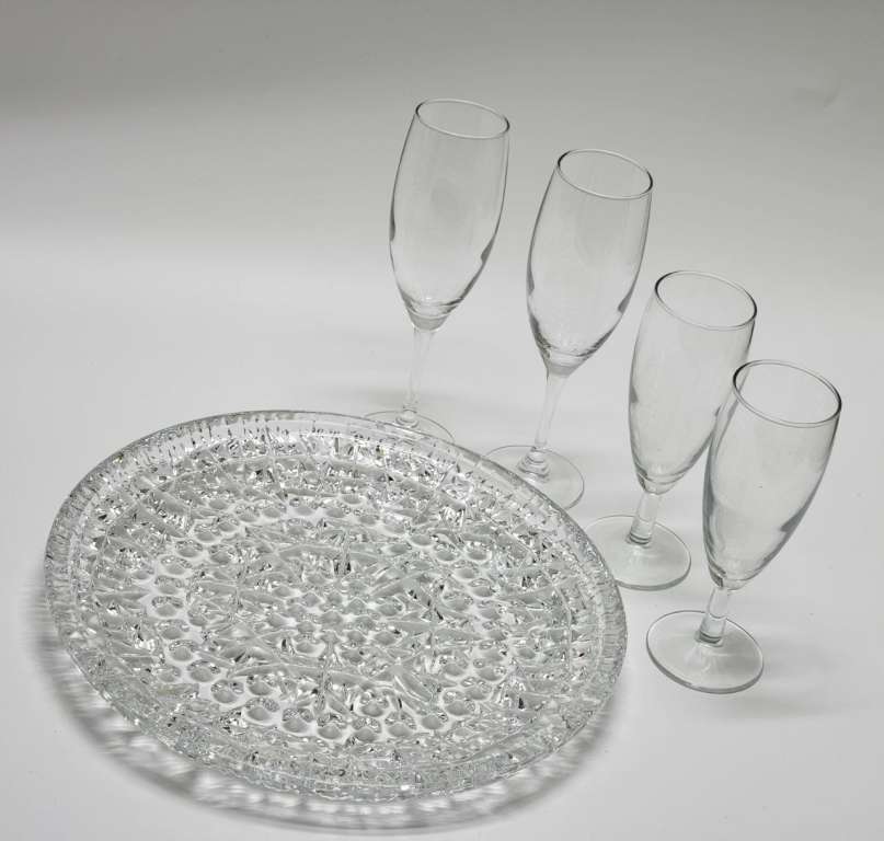 Блюдо и 4 бокала стекло 