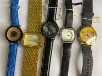 Часы наручные электронные, 5 шт новые