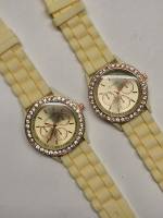 Часы наручные женские 2 шт Geneva (цвет бежевый светло-желтый золотой, стразы)